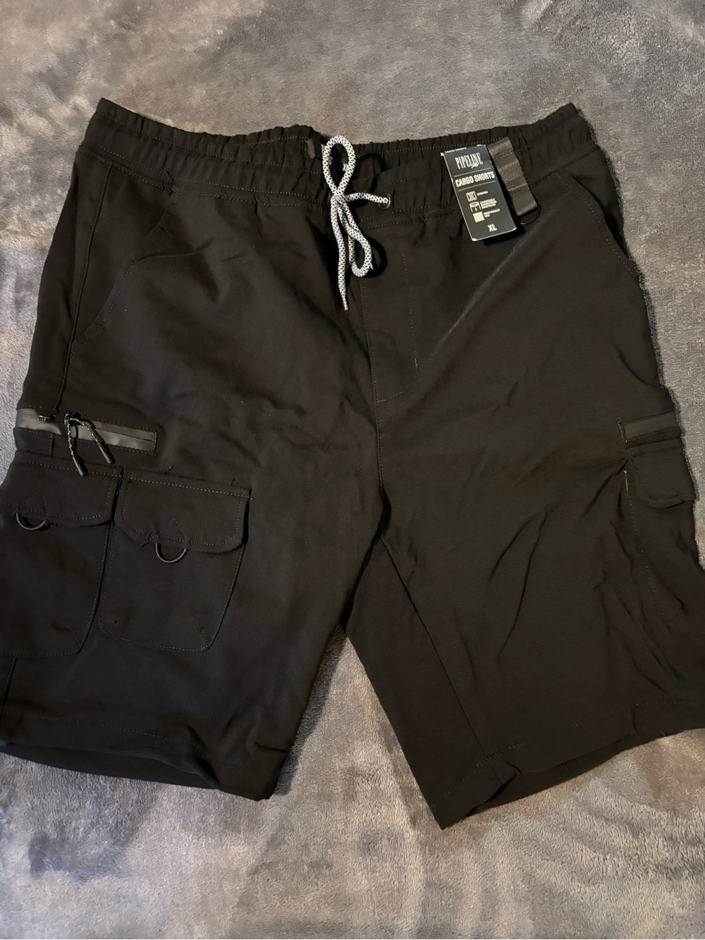 Pipeline Black Cargo Shorts for Men